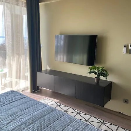 Ezerjo Apartman * Alsóörs